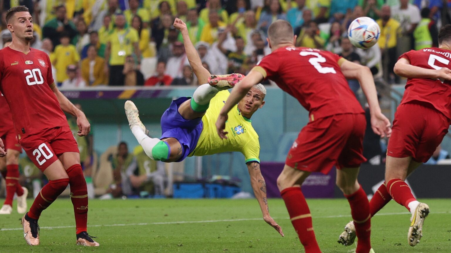 Richarlison and his Zico tribute