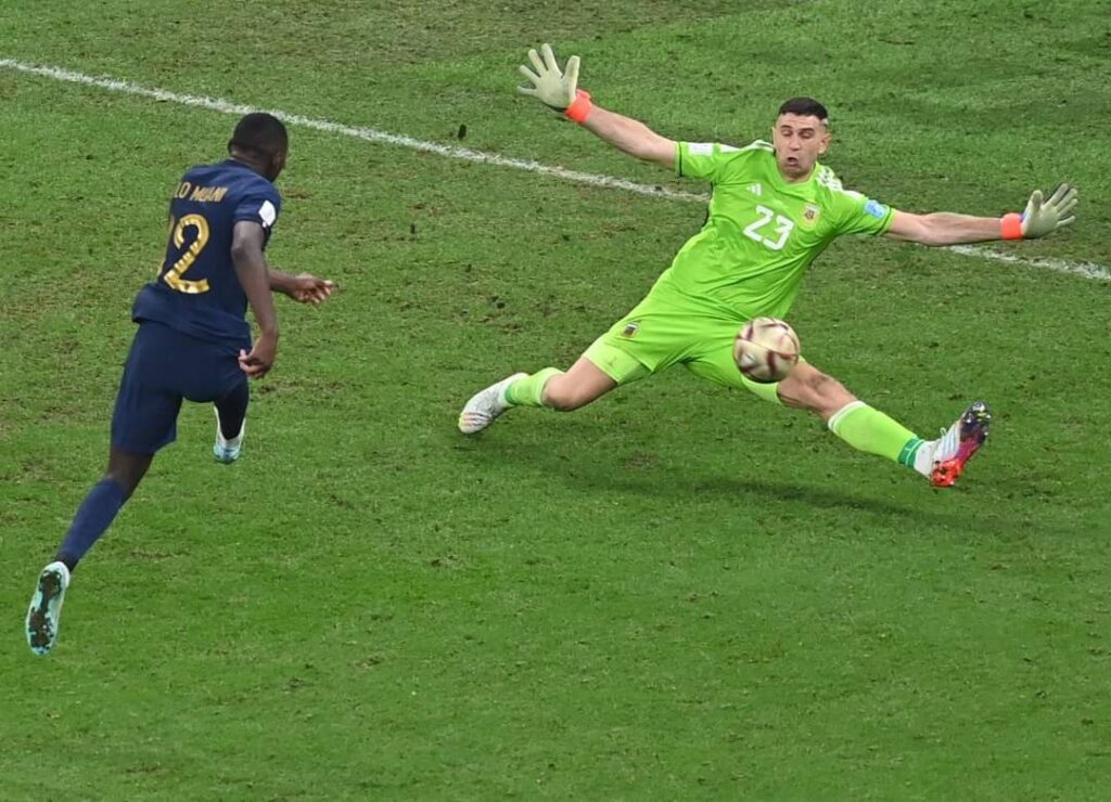 Whose left foot won Argentina the World Cup? Messi’s or keeper Emiliano’s?