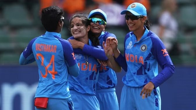 The Indian cricket team and not the women’s cricket team - Sports News ...