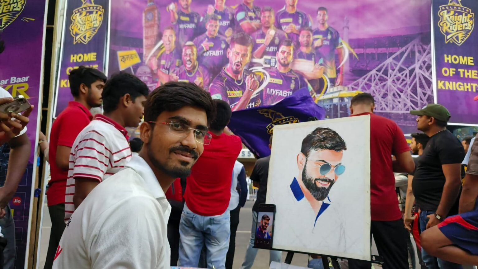 What drives this die-hard Virat Kohli fan to paint potrait of King Kohli? | IPL2023 | KKRvsRCB