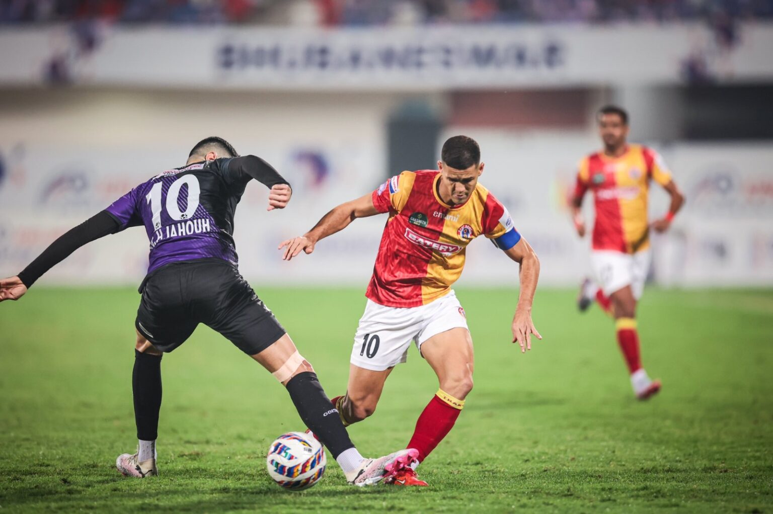 Cleiton Silva in Action