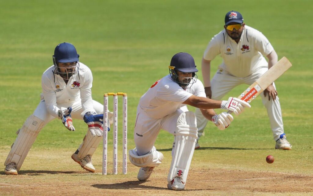 Vidarbha show resolve, but Mumbai still on top