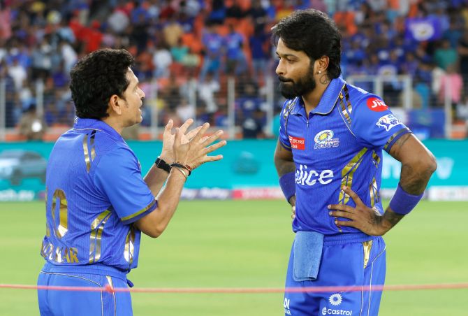 Hardik Pandya and Sachin Tendulkar uplift Mumbai Indians’ morale with words of encouragement