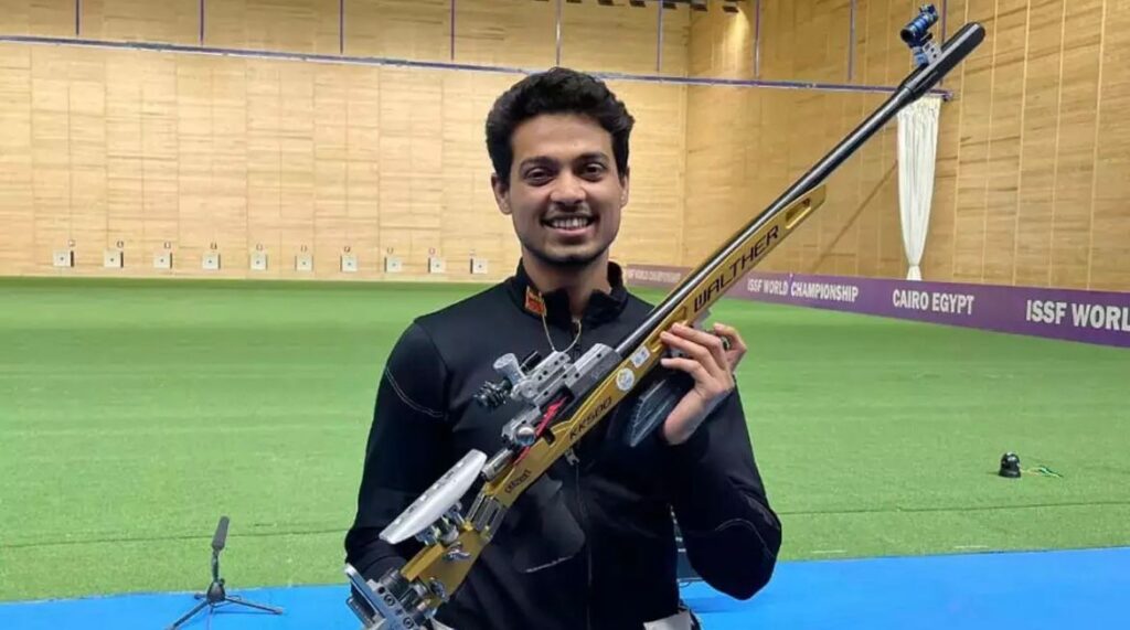 Swapnil Kusale makes history by entering 50m Rifle 3 Positions final