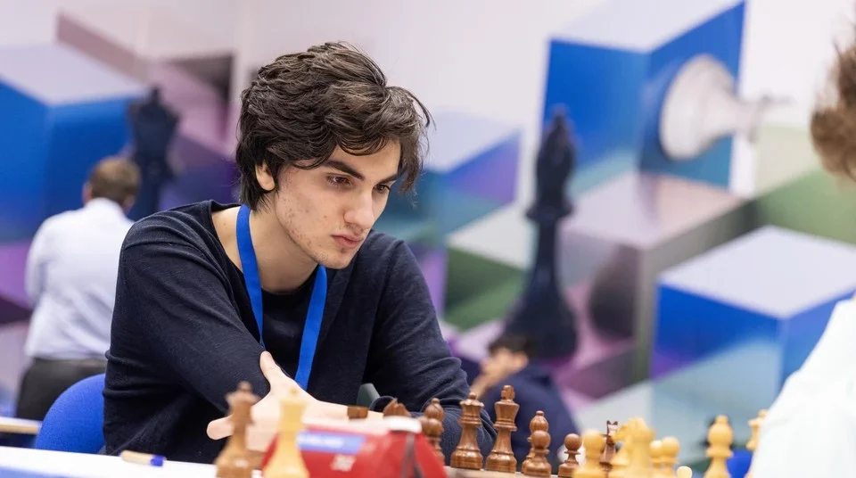 Turning 19 and in the company of two World No 1s Daniel Dardha