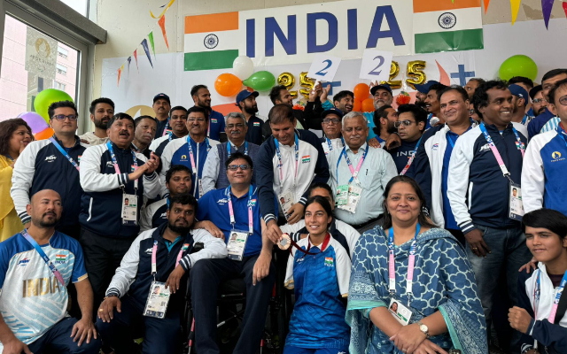 Indian Contingent after their Paris Paralympic success