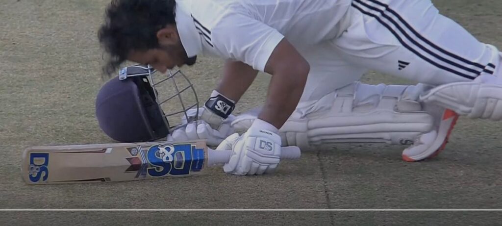 Shashwat Rawat and Sanju Samson star for their teams on Day 1