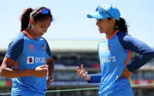 Harmanpreet Kaur and Smriti Mandhana