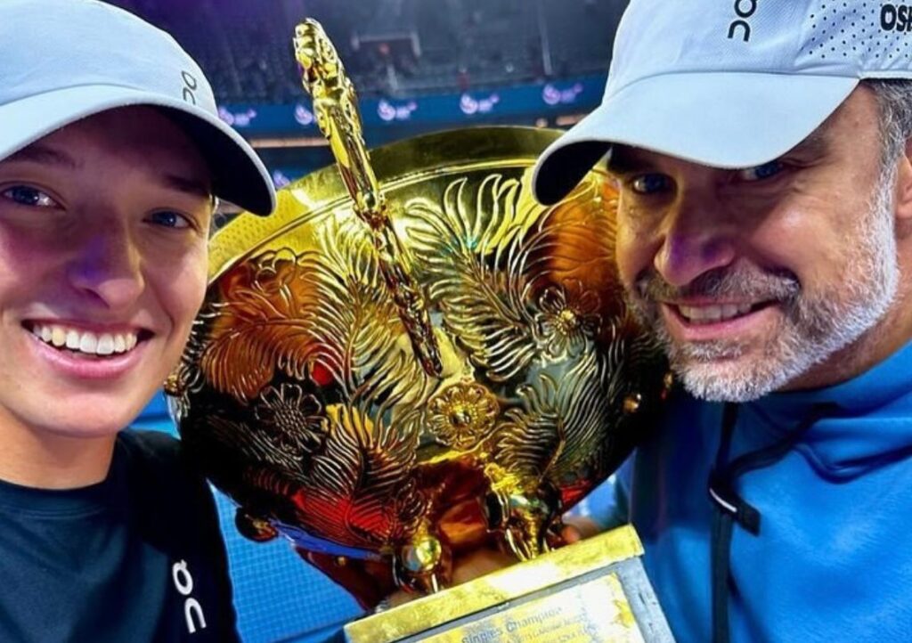 IgaSwiatek announces split with longtime coach Tomasz Wiktorowski after three years of success