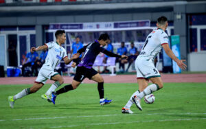 OFC's Khawlhring Lalthathanga in action against MBSG players at Kalinga Stadium, Bhubaneswar on Sunday