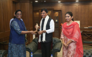 Sports minister Mansukh Mandaviya with MOS Raksha Khadse and IOA President PT Usha