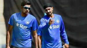 Harbhajan Singh with Ravichandran Ashwin during playing days for India