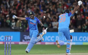 Ravichandran Ashwin and Virat Kohli in the T20 World Cup 2022 against Pakistan