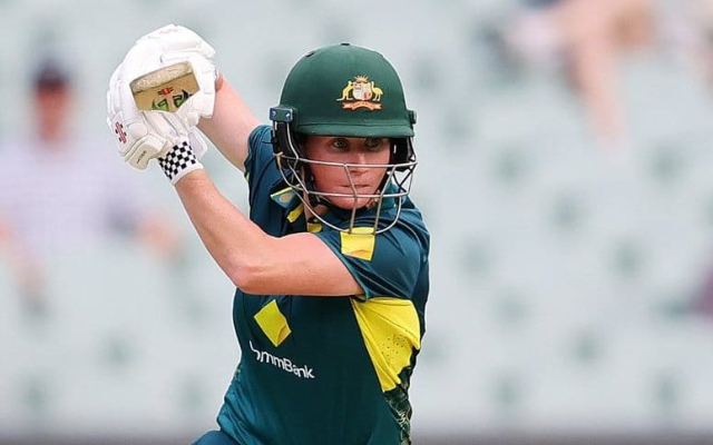 Mooney shines as Australia complete T20I sweep in Women’s Ashes Beth Mooney in action