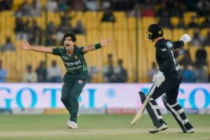 Pakistan vs New Zealand in the final of the tri-series