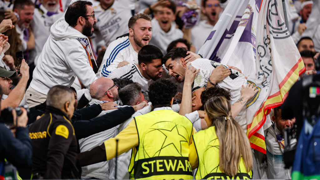 Brahim Diaz celebrating with the Fans after scoring the winner against Atletico