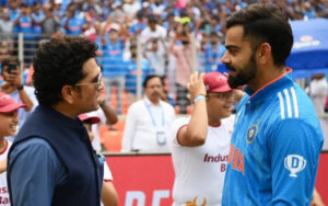 Sachin Tendulkar with Virat Kohli