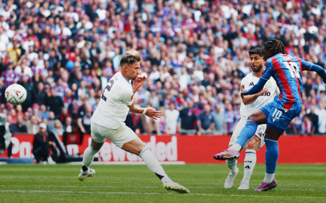 Eberechi Eze and Ismaila Sarr wonder goals take Crystal Palace into FA Cup final after 3-0 win against Aston Villa Eberechi Eze scores for Crystal Palace against Aston Villa in the FA Cup