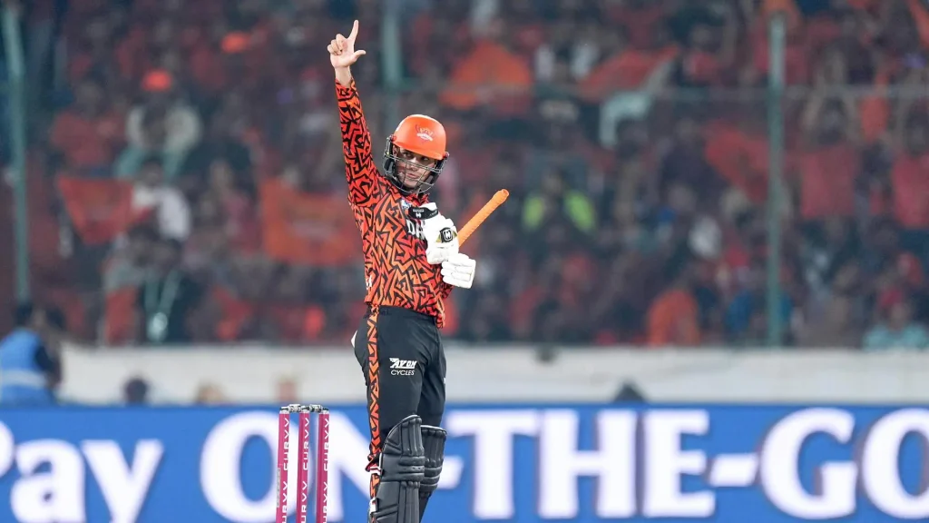 Ton-up Abhishek’s Blitzkrieg Powers SRH in Epic Chase