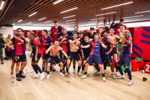 Barcelona storm back to win El Clasico 4-3