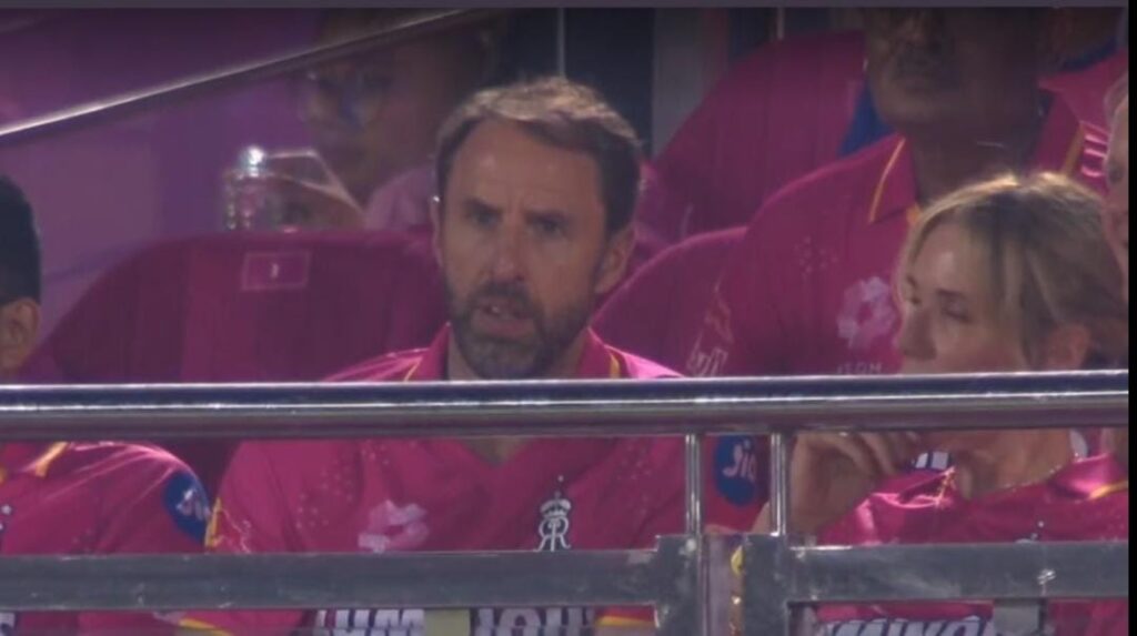Gareth Southgate enjoying the RR vs MI clash, IPL 2025