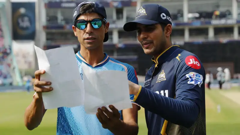 Ashish Nehara and Shubman Gill at Narendra Modi stadium (PC: BCCI)