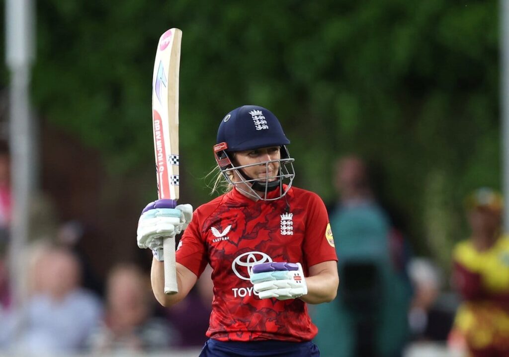 Heather Knight Eyes World Cup Comeback Amid Injury Recovery Heather Knight for England Women (PC: Somerset Women)