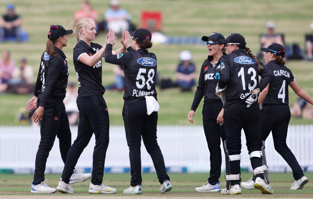 Hannah Rowe, Georgia Plimmer Named in Strong New Zealand A Squad for England Tour Hannah Rowe and Georgia Plimmer in New Zealand A squad for England Tour