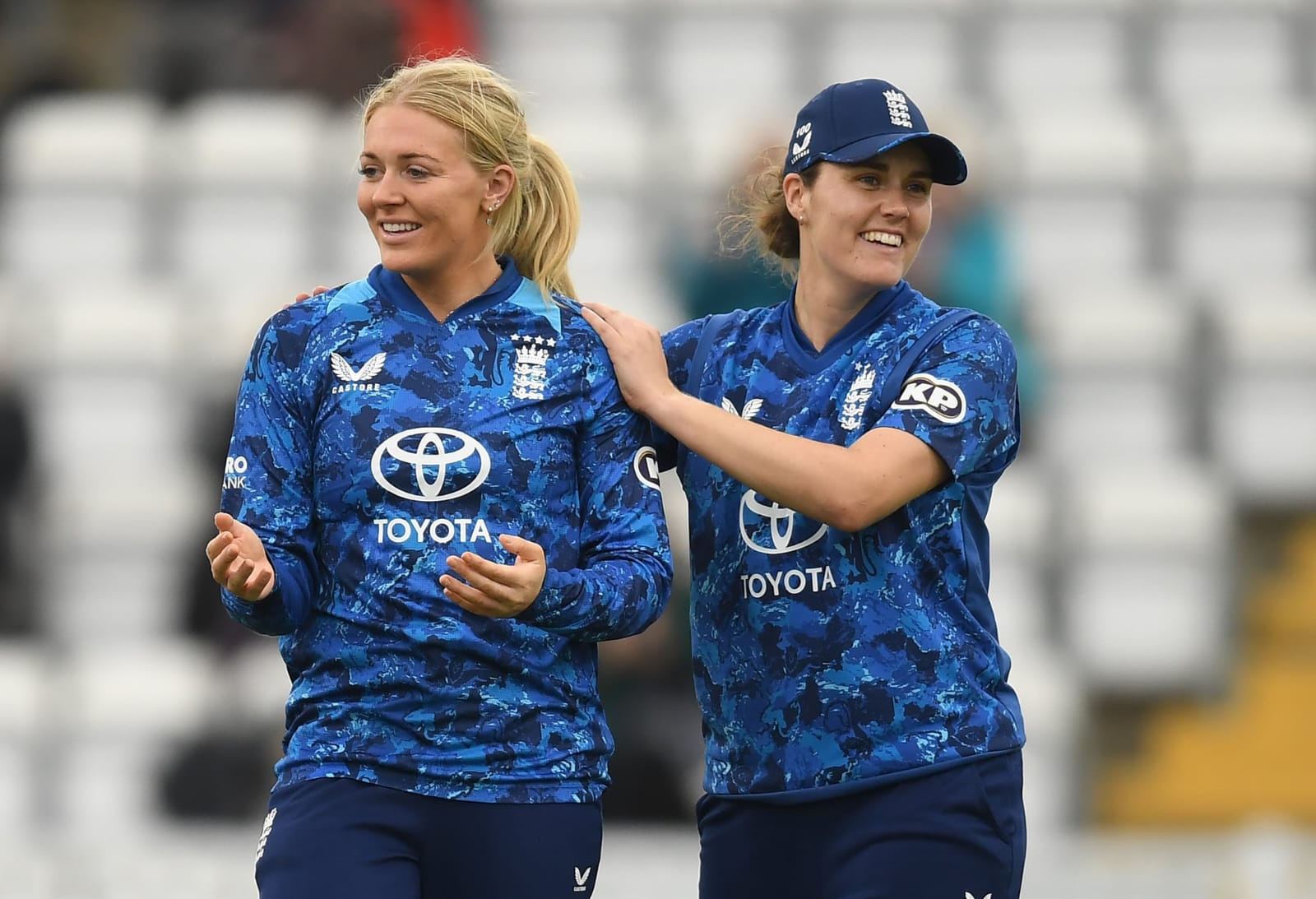 Sarah Glenn and Nat Sciver-Brunt in 3rd ODI