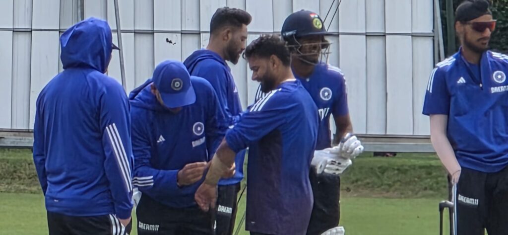 “All OK,” Says Rishabh Pant After Injury Scare — A Handshake, a Smile and His First Nets in England