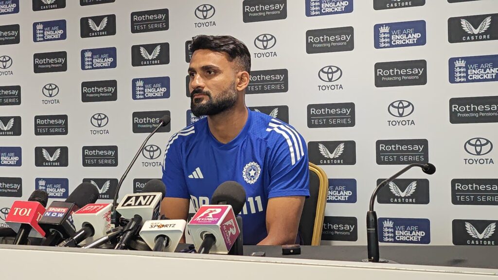 “Unleash the Skills You Don’t Even Know You Have” — Akash Deep Reveals Morne, GG Message After Stunning Spell Akash Deep at the PC