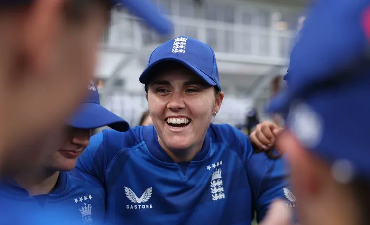 Nat_Sciver_Brunt