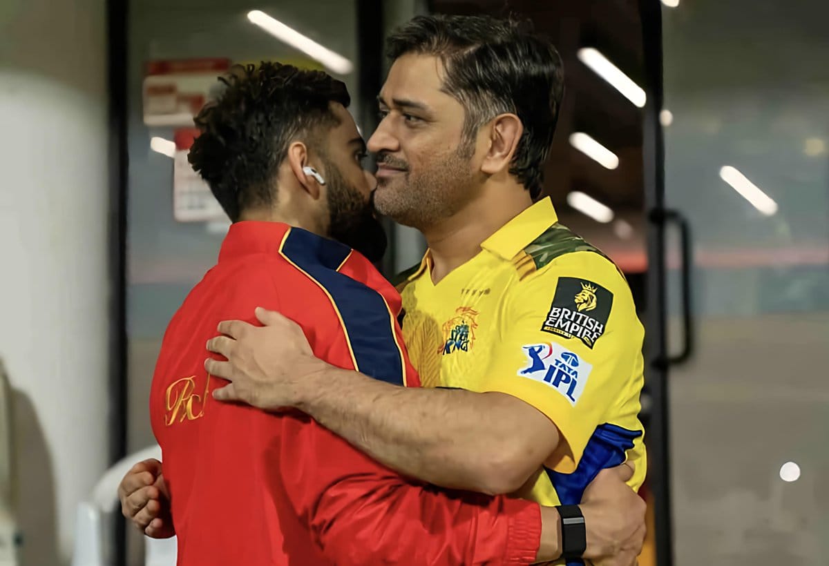 Dhoni_Kohli