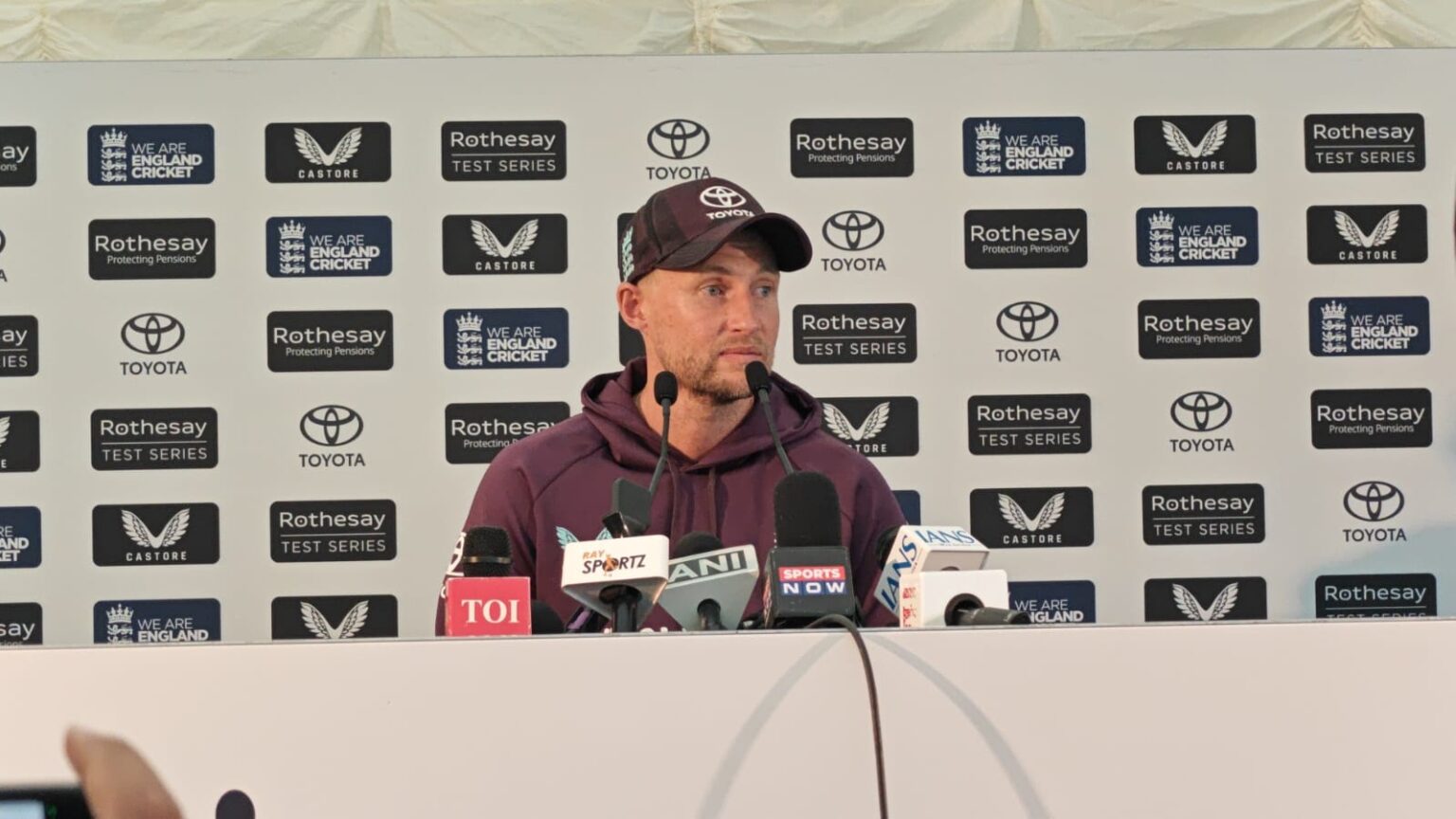 “You don’t expect that on 100”: Root frustrated despite tribute ton as England eye series win Root