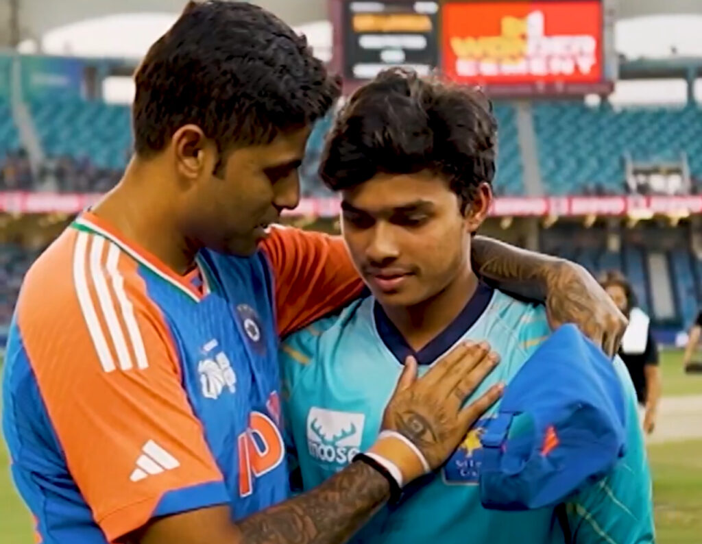 Suryakumar_Yadav_and_Dunith_Wellalage