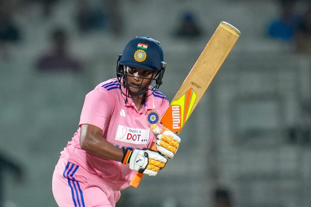 Smriti Mandhana’s blitz not enough as Beth Mooney’s masterclass seals series for Australia IND_AUS