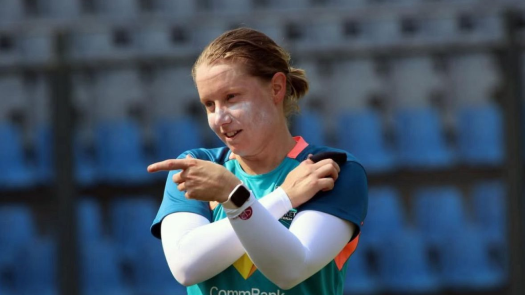 Healy Back in Training, Australia Cautious Ahead of South Africa Clash