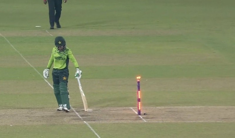 Muneeba's_run-out