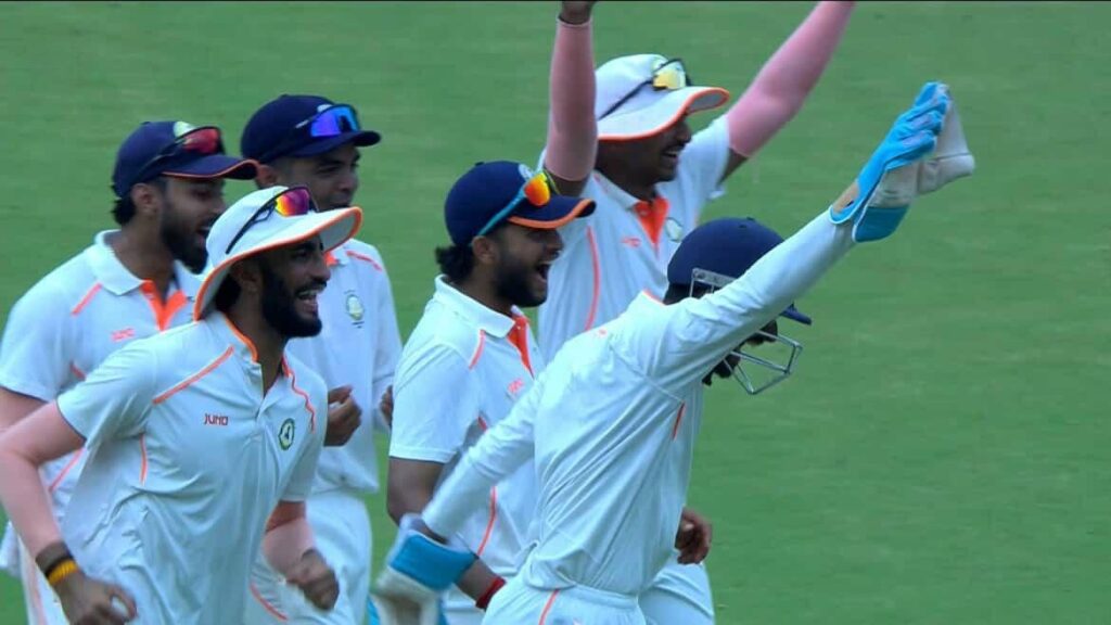 Irani Cup 2025: Vidarbha in Command After Gaikwad and Kishan Fail with the Bat