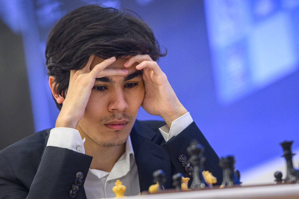 Uzbek 19-year-old wins FIDE World Cup