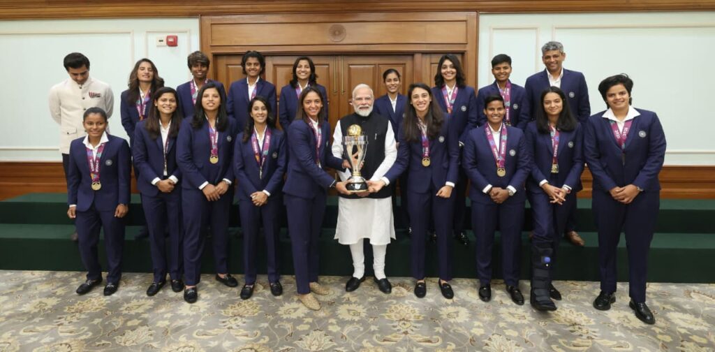 PM Narendra Modi Congratulates Indian Women’s Cricket Team on World Cup Triumph The_PM_meeting_the_Champion_team