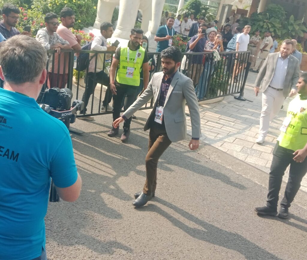 Gukesh and Pragg held, Erigaisi and Harikrishna post wins