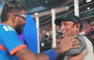 Hardik's_kind_gesture_to_the_cameraman